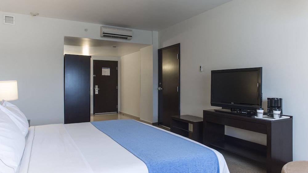 Holiday Inn Express Guadalajara Iteso By Ihg Zapopan Dış mekan fotoğraf