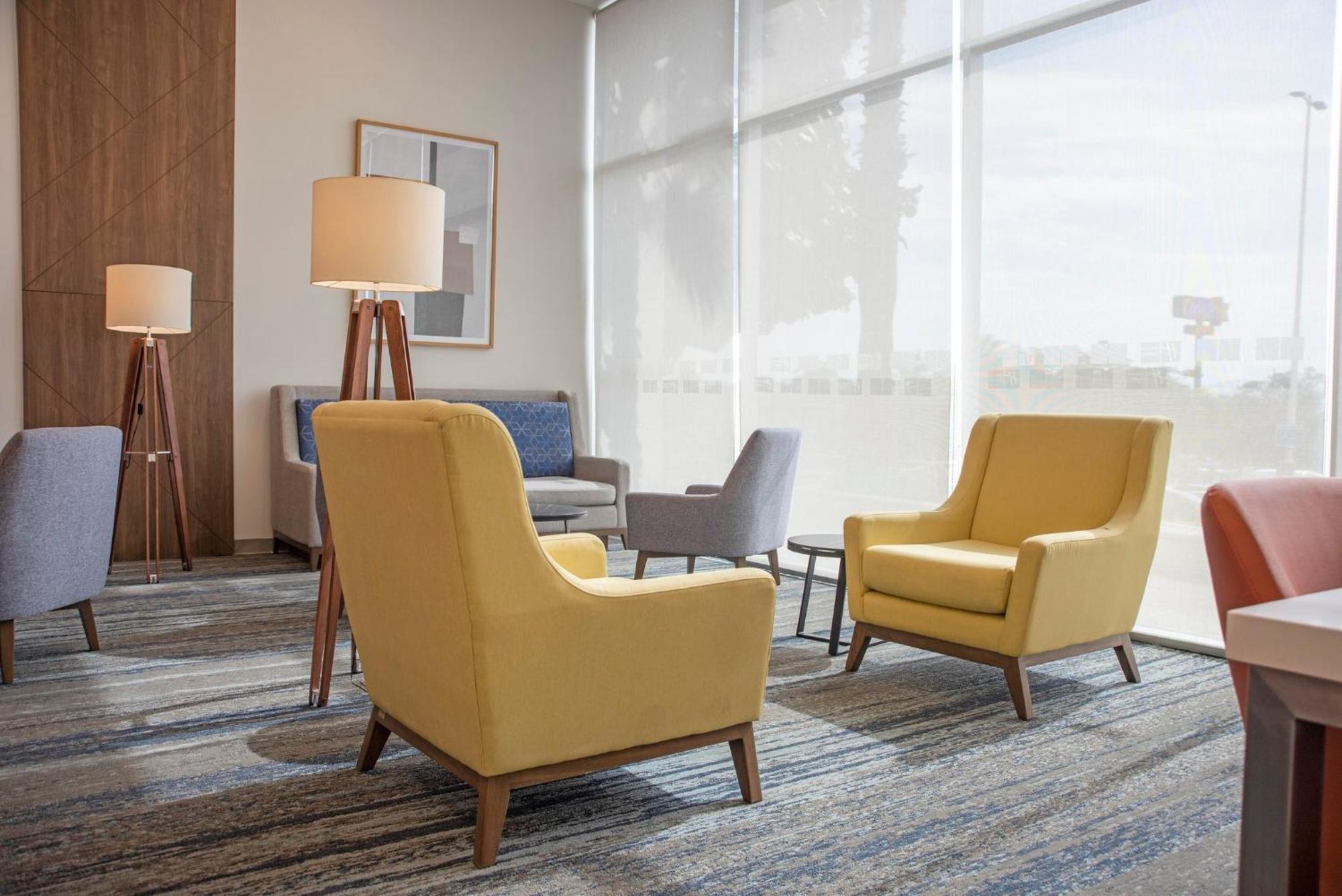 Holiday Inn Express Guadalajara Iteso By Ihg Zapopan Dış mekan fotoğraf
