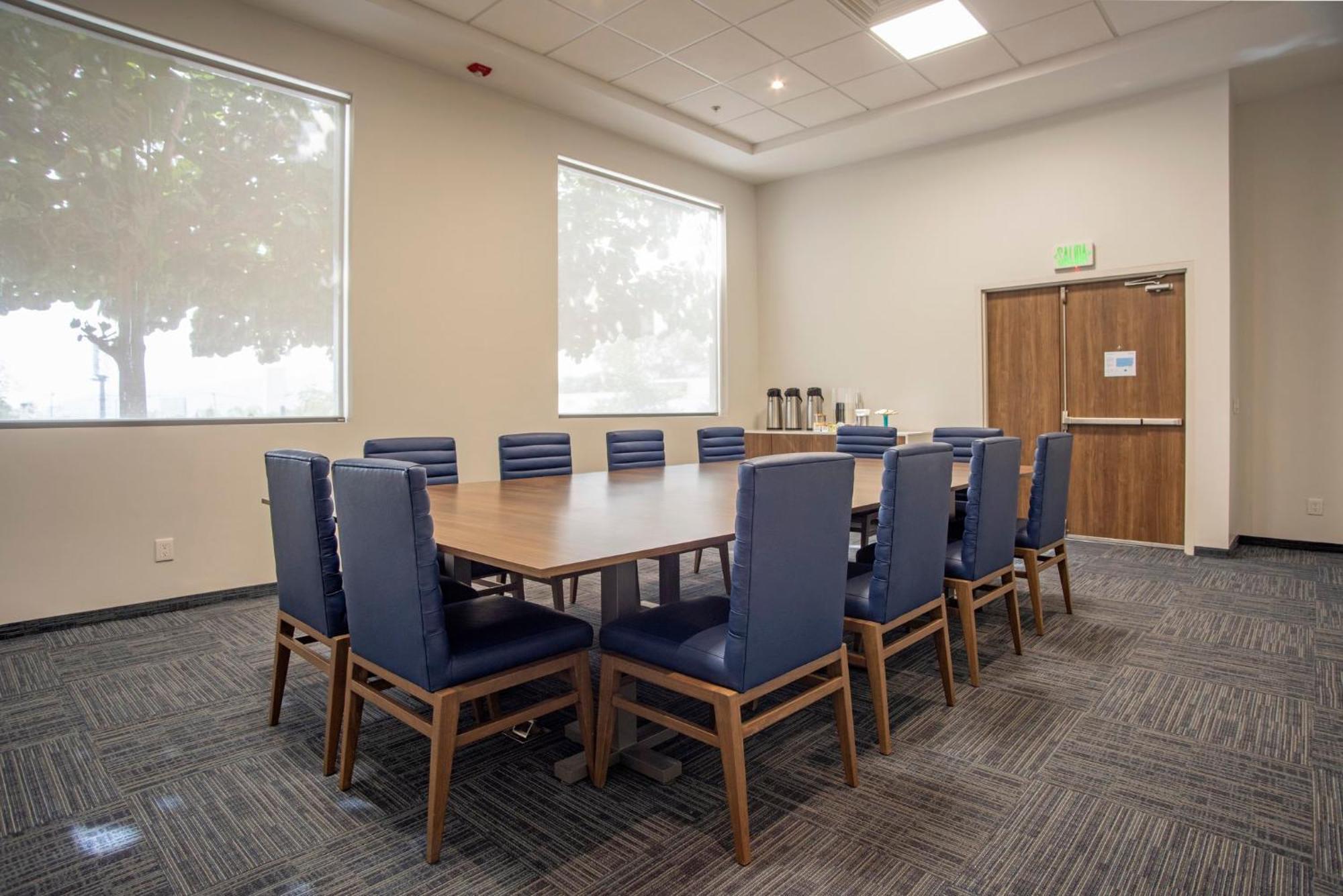 Holiday Inn Express Guadalajara Iteso By Ihg Zapopan Dış mekan fotoğraf