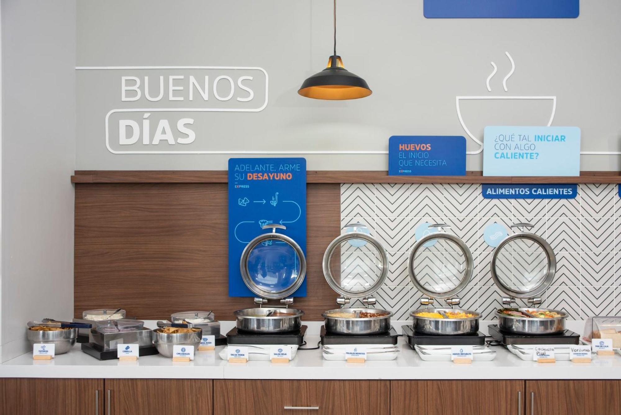 Holiday Inn Express Guadalajara Iteso By Ihg Zapopan Dış mekan fotoğraf